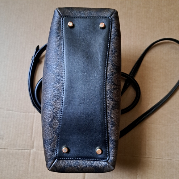 Coach Lillie Carryall In Signature Canvas IN Brown Black Color - Picture 9 of 11